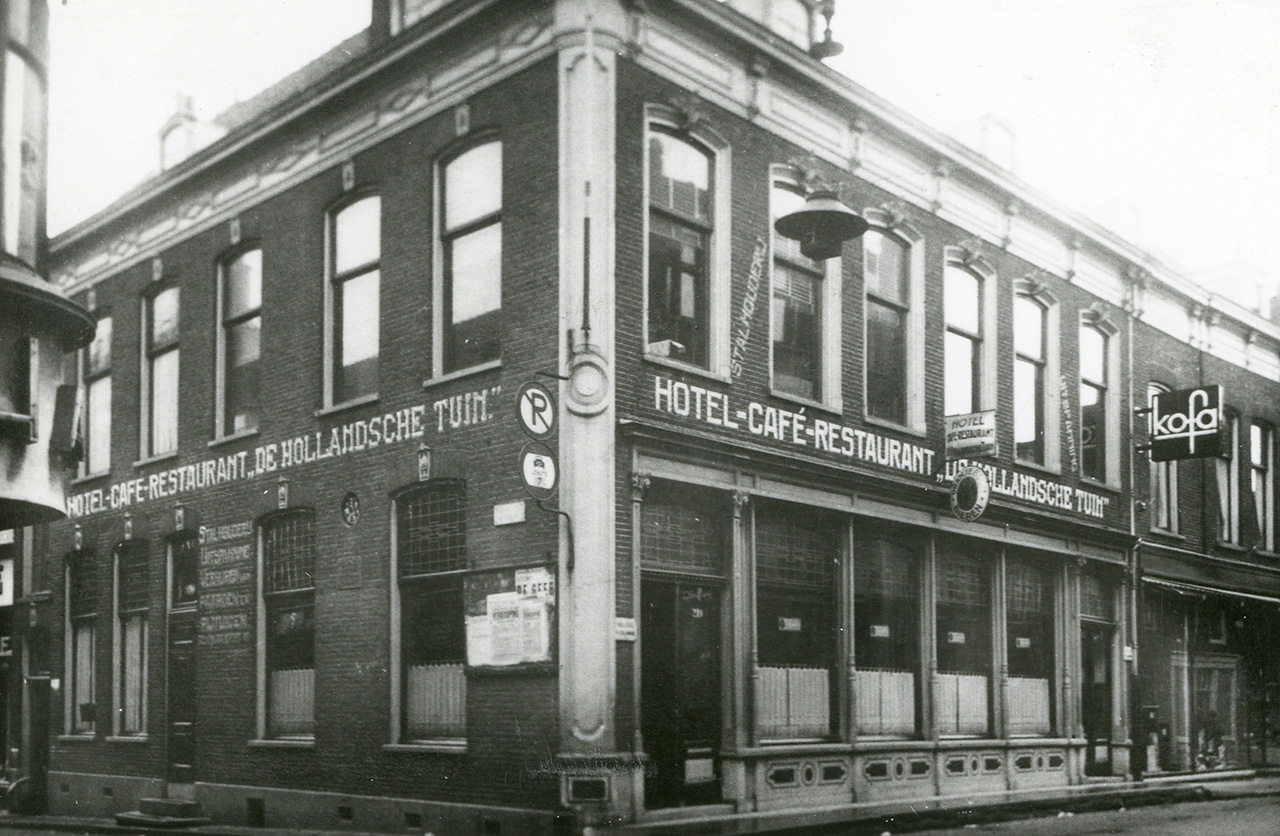 Hotel-café-restaurant De Hollandsche Tuin aan de Hoogstraat rond 1920. Collectie Stadsarchief Vlaardingen, T228-429-1.